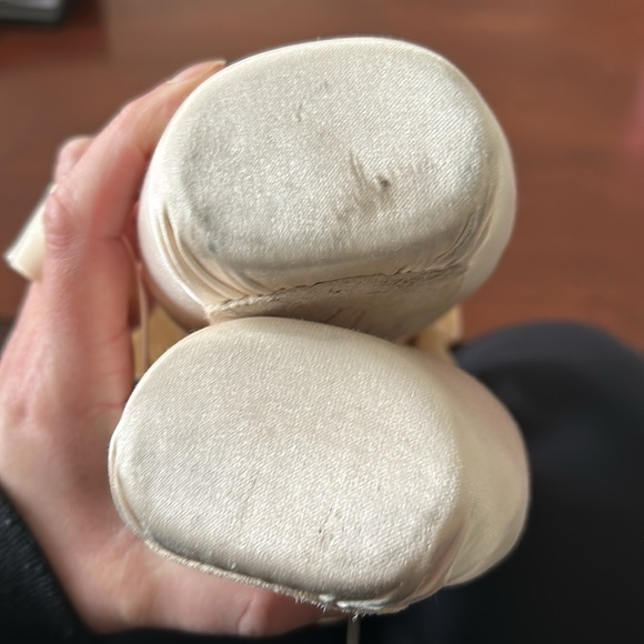 So Danca Ballet Pointe Shoes, Size 7.5E - Picture 5 of 12